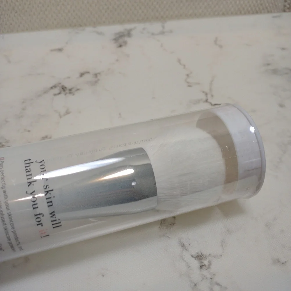 It Cosmetics Bye Bye Pores Brush